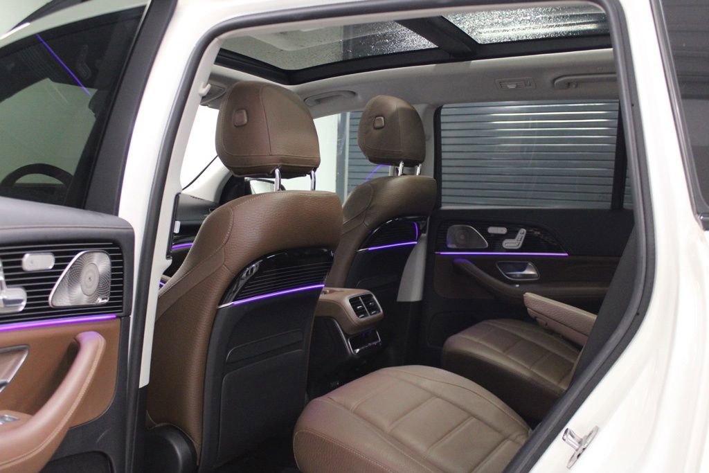 Used 2024 Mercedes-Benz GLS 450 4MATIC image 39