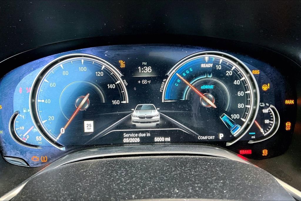 Used 2017 BMW 740e xDrive AWD/4WD image 13