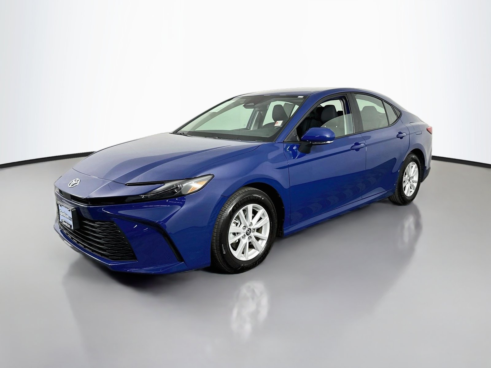 Certified 2026 Toyota Camry LE w/ Preferred Package 2 (TMS) FWD image 3