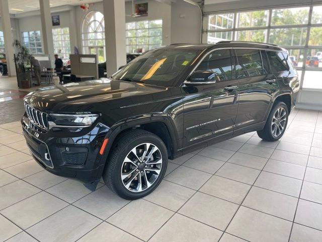 Certified 2022 Jeep Grand Cherokee L Overland AWD/4WD image 3