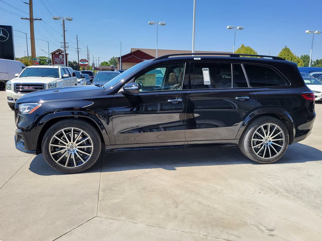 Used 2025 Mercedes-Benz GLS 450 4MATIC image 47