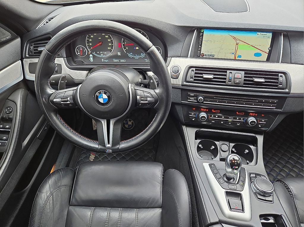 Used 2015 BMW M5 RWD image 16