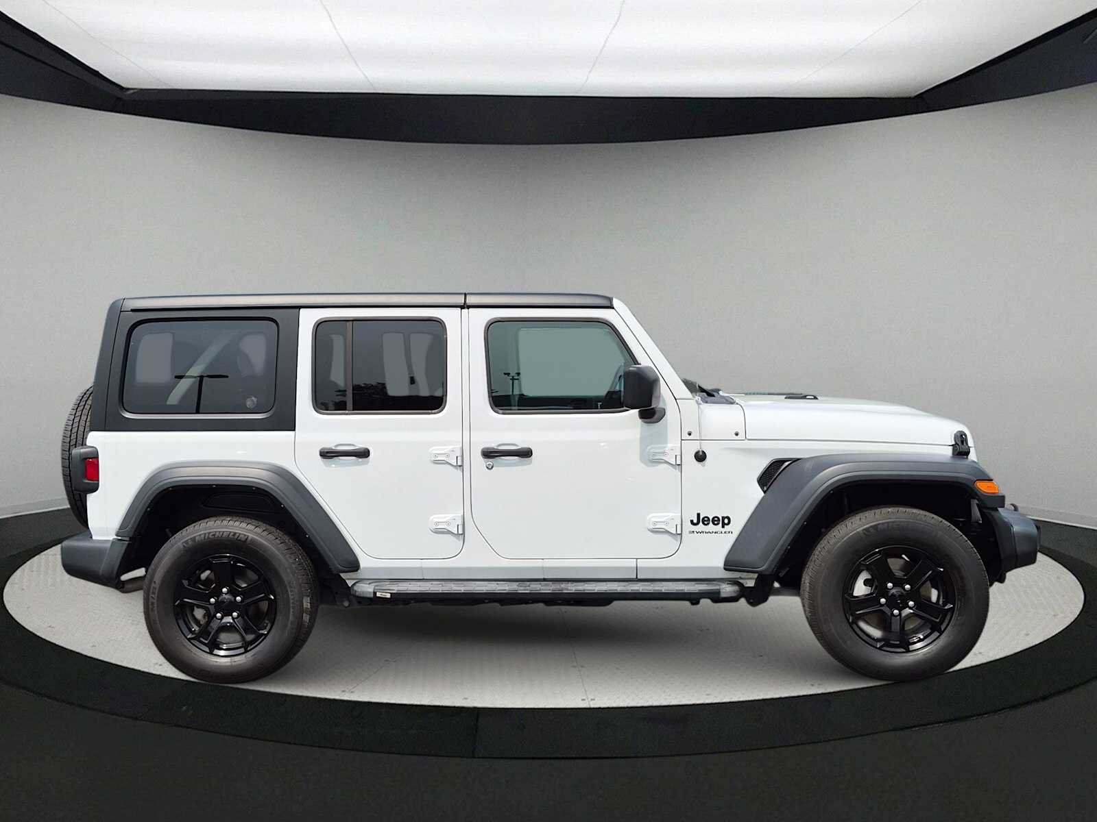 Used 2023 Jeep Wrangler Unlimited Sport AWD/4WD image 9