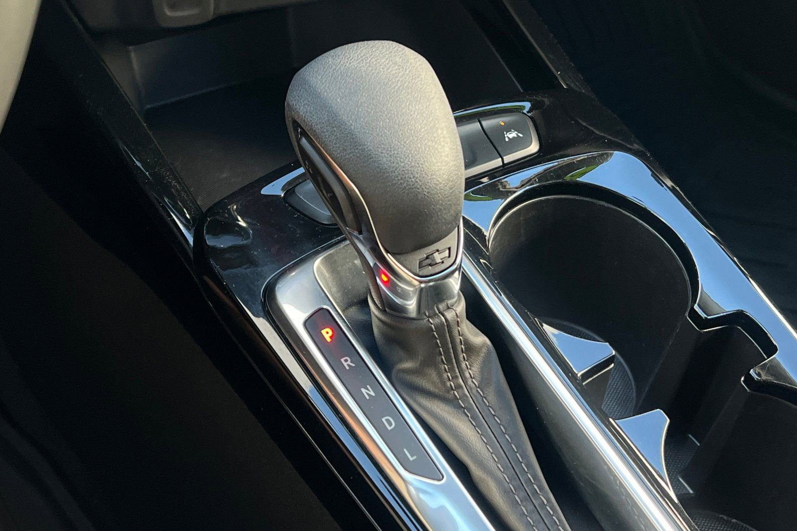 Used 2024 Chevrolet Trax LT w/ LT Convenience Package image 28