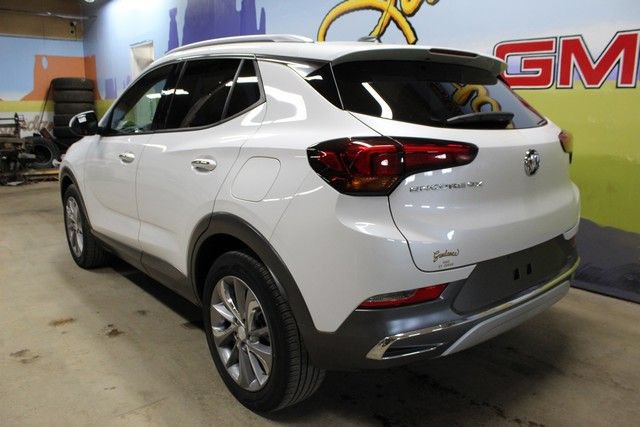 Used 2023 Buick Encore GX Essence w/ Experience Buick Package FWD image 7