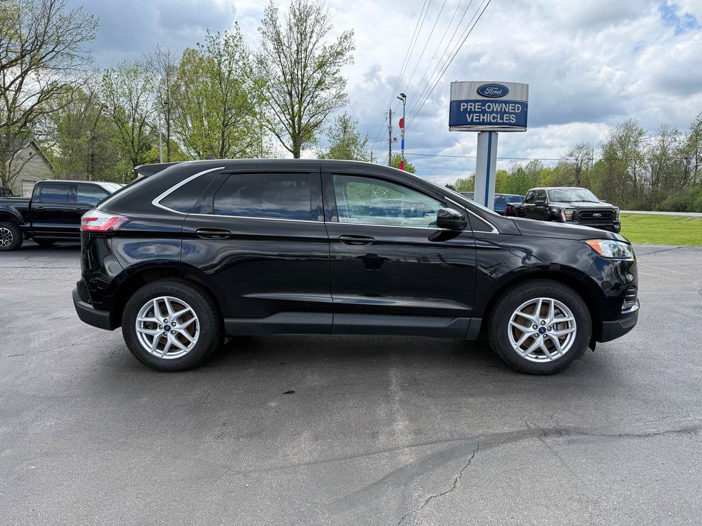 Used 2022 Ford Edge SEL w/ Convenience Package AWD/4WD image 4
