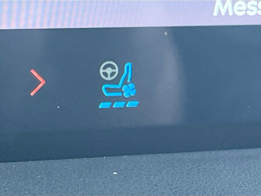 Used 2025 Lincoln Aviator Reserve w/ Equipment Group 201A image 21