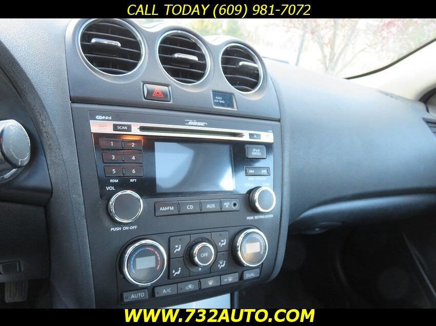 Used 2012 Nissan Altima 2.5 SL w/ 2.5SL Pkg FWD image 11