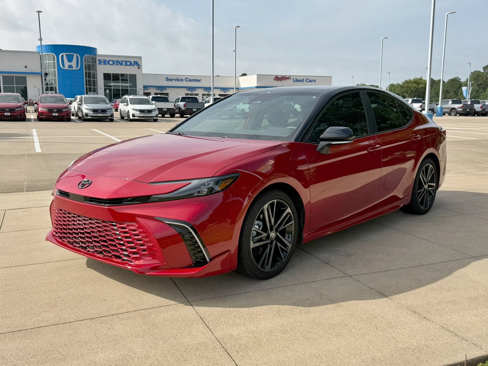 Used 2026 Toyota Camry XSE FWD image 3