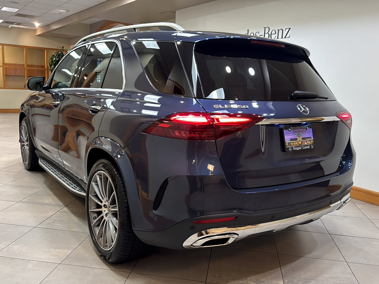 Certified 2026 Mercedes-Benz GLE 350 4MATIC image 4