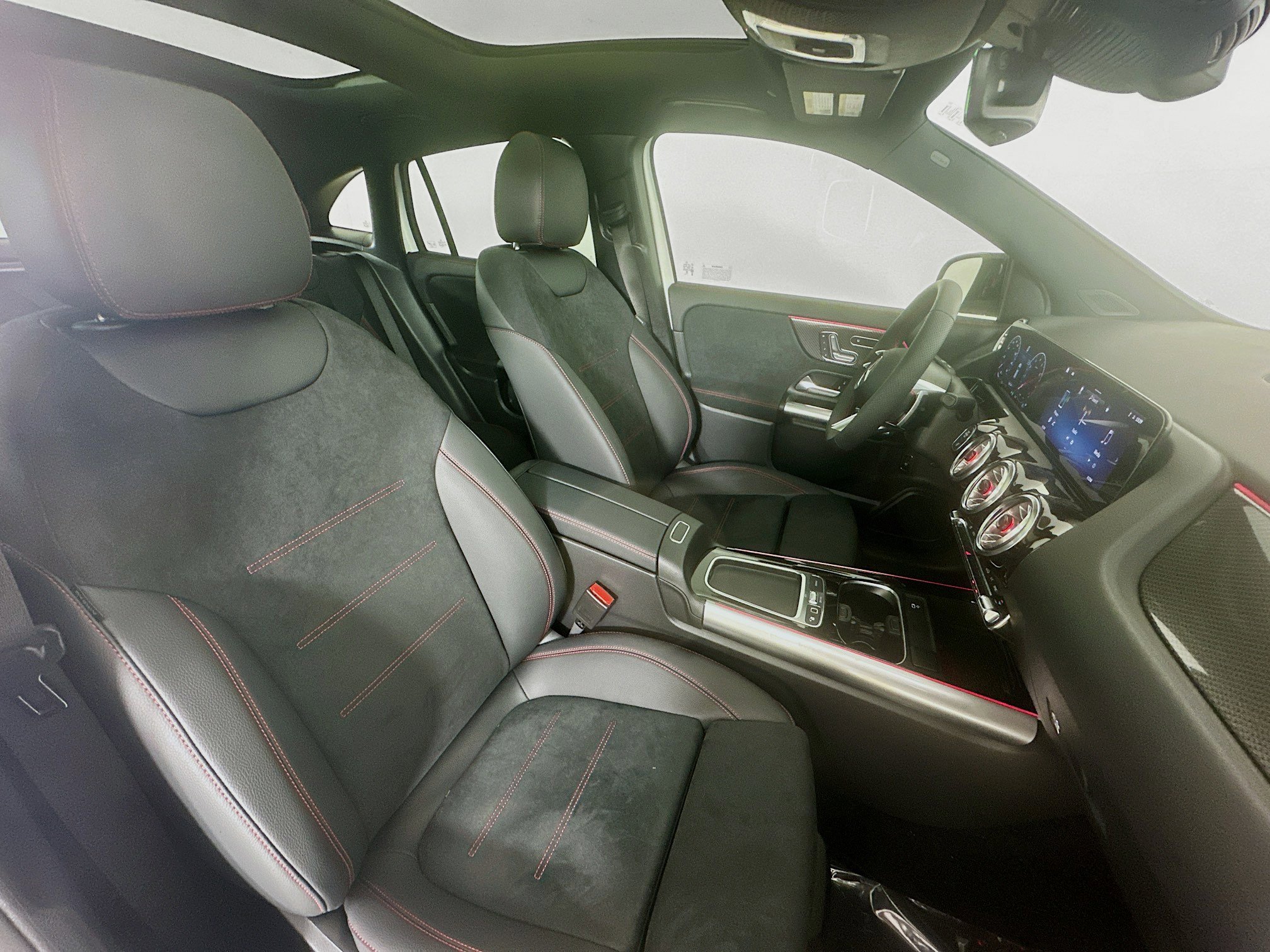 Certified 2025 Mercedes-Benz GLA 250 GLA 250 image 36