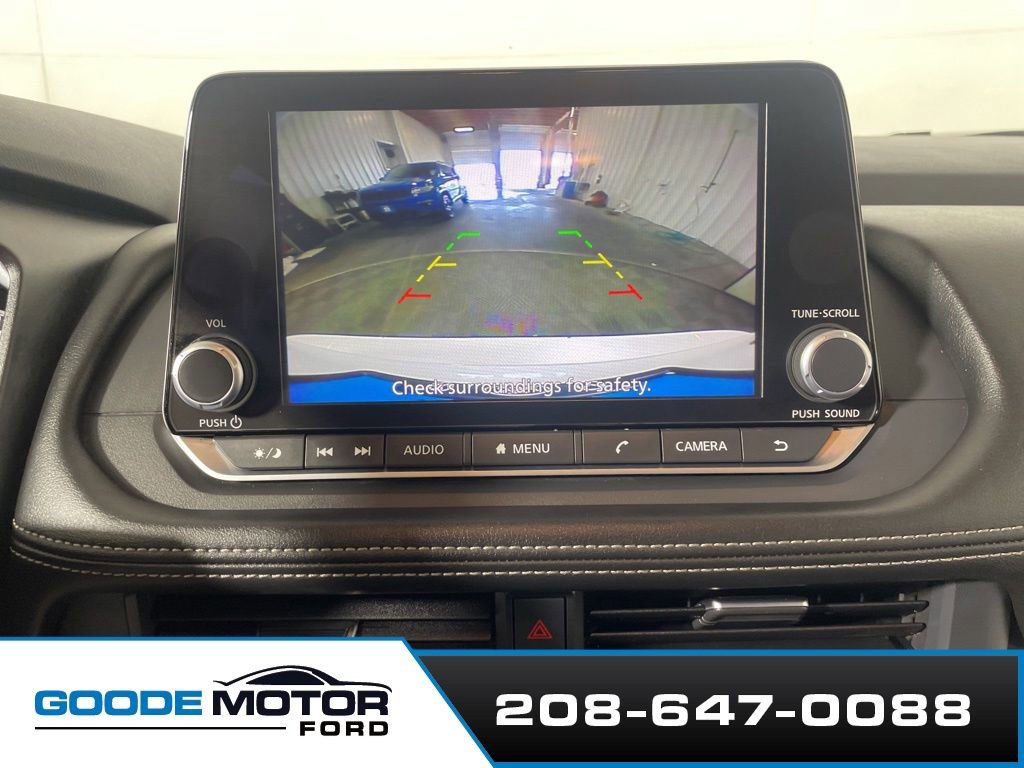 Used 2024 Nissan Rogue SV AWD/4WD image 16