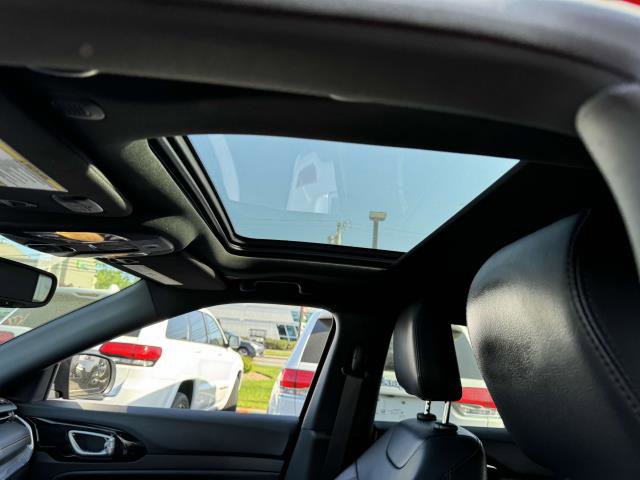 Used 2022 Jeep Compass Limited w/ (RED) Package image 12