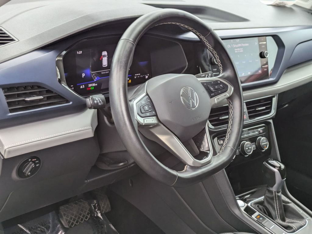 Used 2024 Volkswagen Taos SE image 14