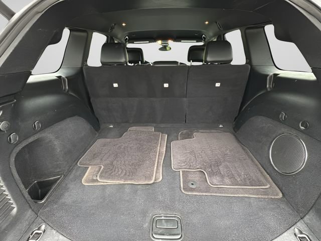 Used 2018 Jeep Grand Cherokee Altitude AWD/4WD image 18