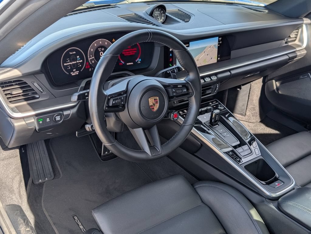 Used 2025 Porsche 911 Carrera S RWD image 4