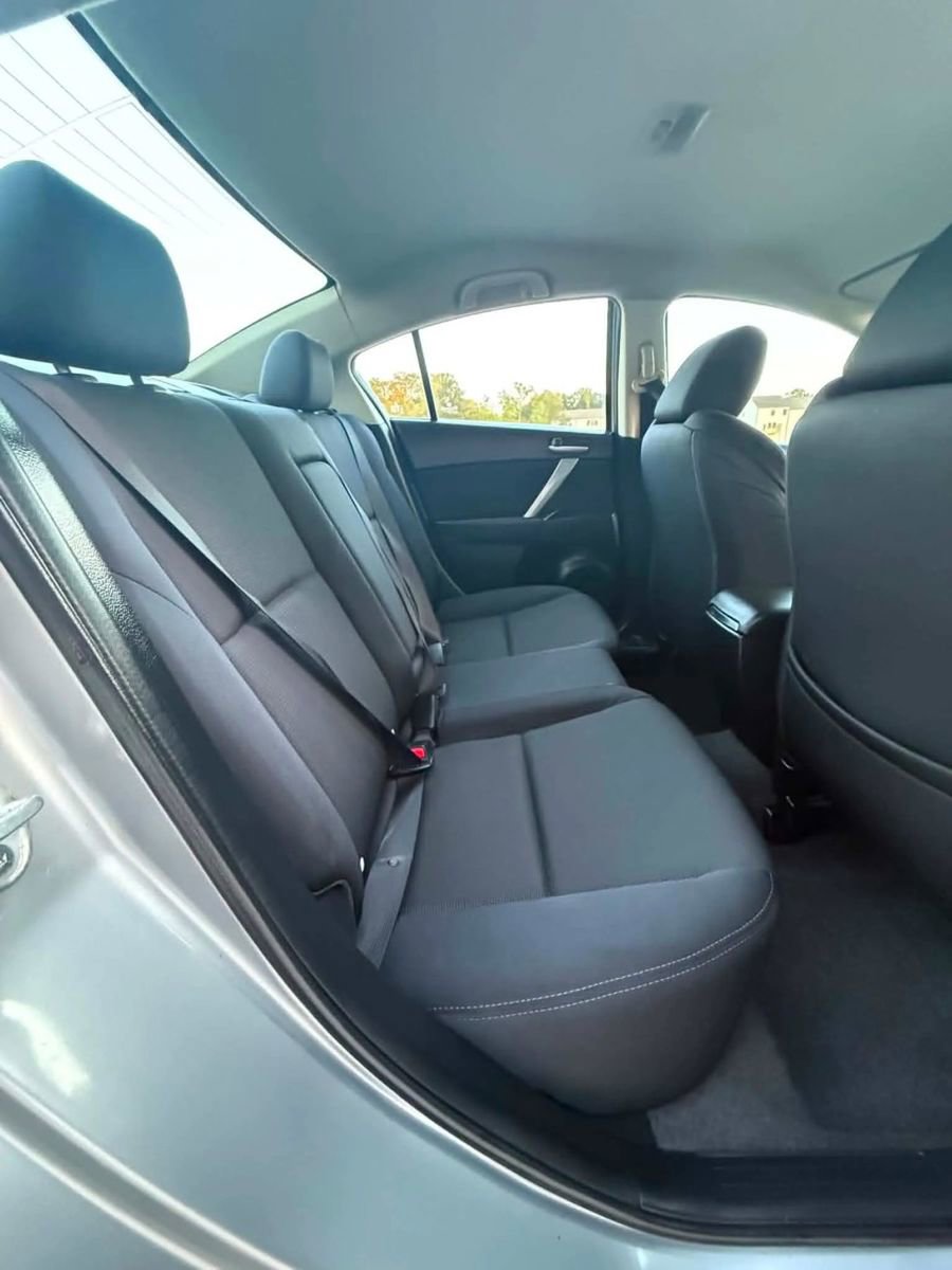 Used 2011 MAZDA MAZDA3 s Sport FWD image 8