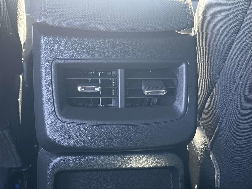 New 2026 Chevrolet Equinox EV LT image 13