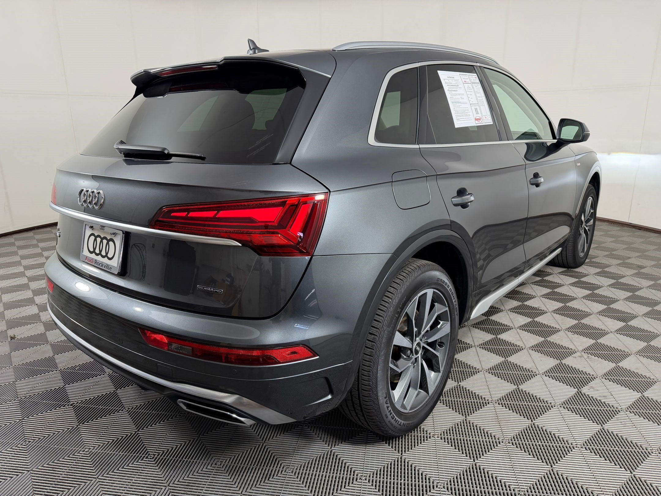 Certified 2022 Audi Q5 2.0T Premium Plus w/ Premium Plus Package AWD/4WD image 9