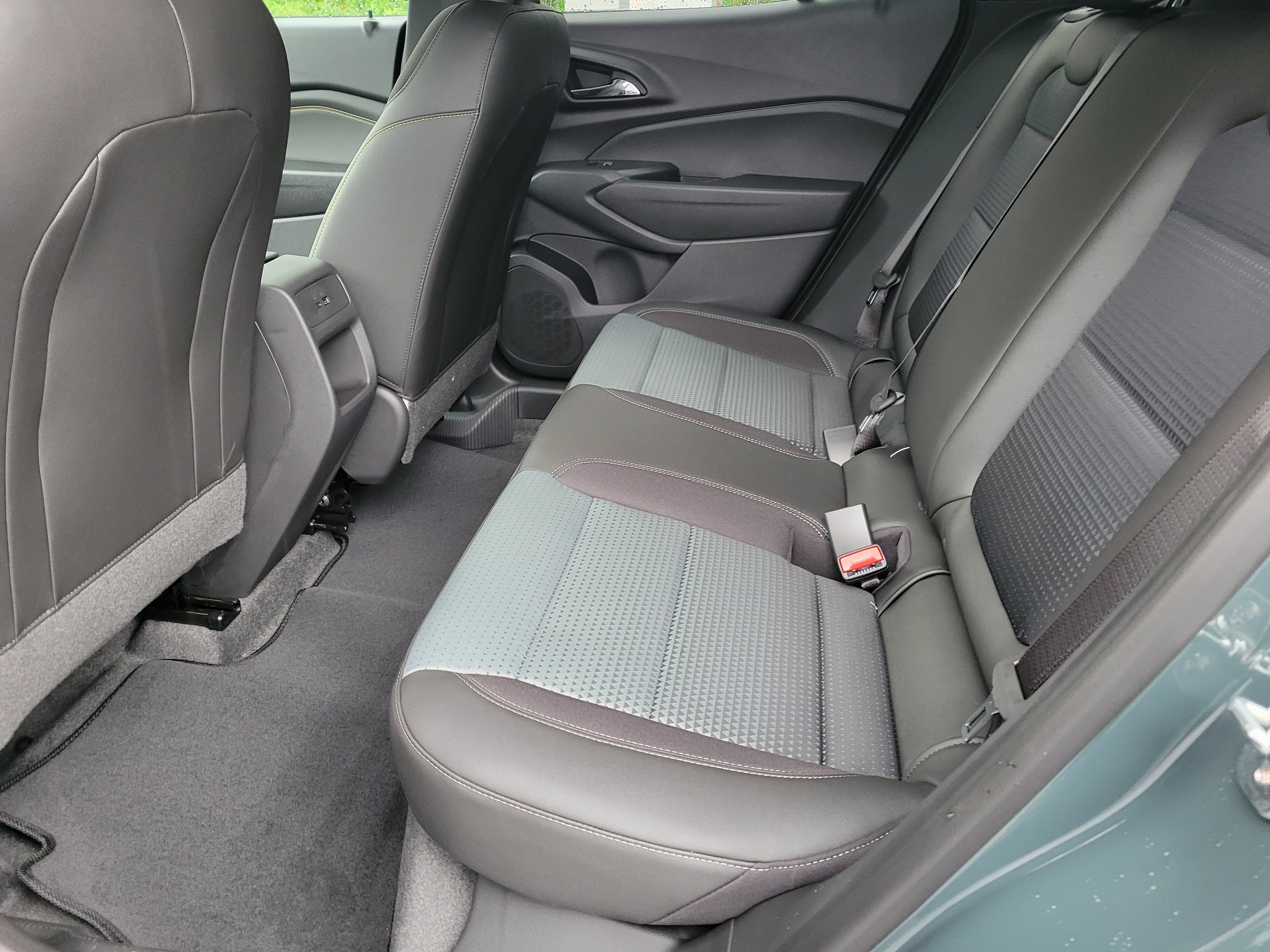 New 2026 Chevrolet Trax LT w/ Driver Confidence Package FWD image 29