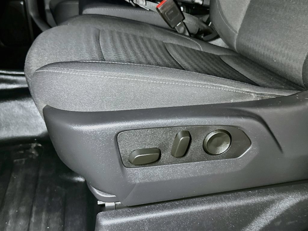 Used 2025 Chevrolet Silverado 3500 W/T w/ WT/CX Safety Package AWD/4WD image 17