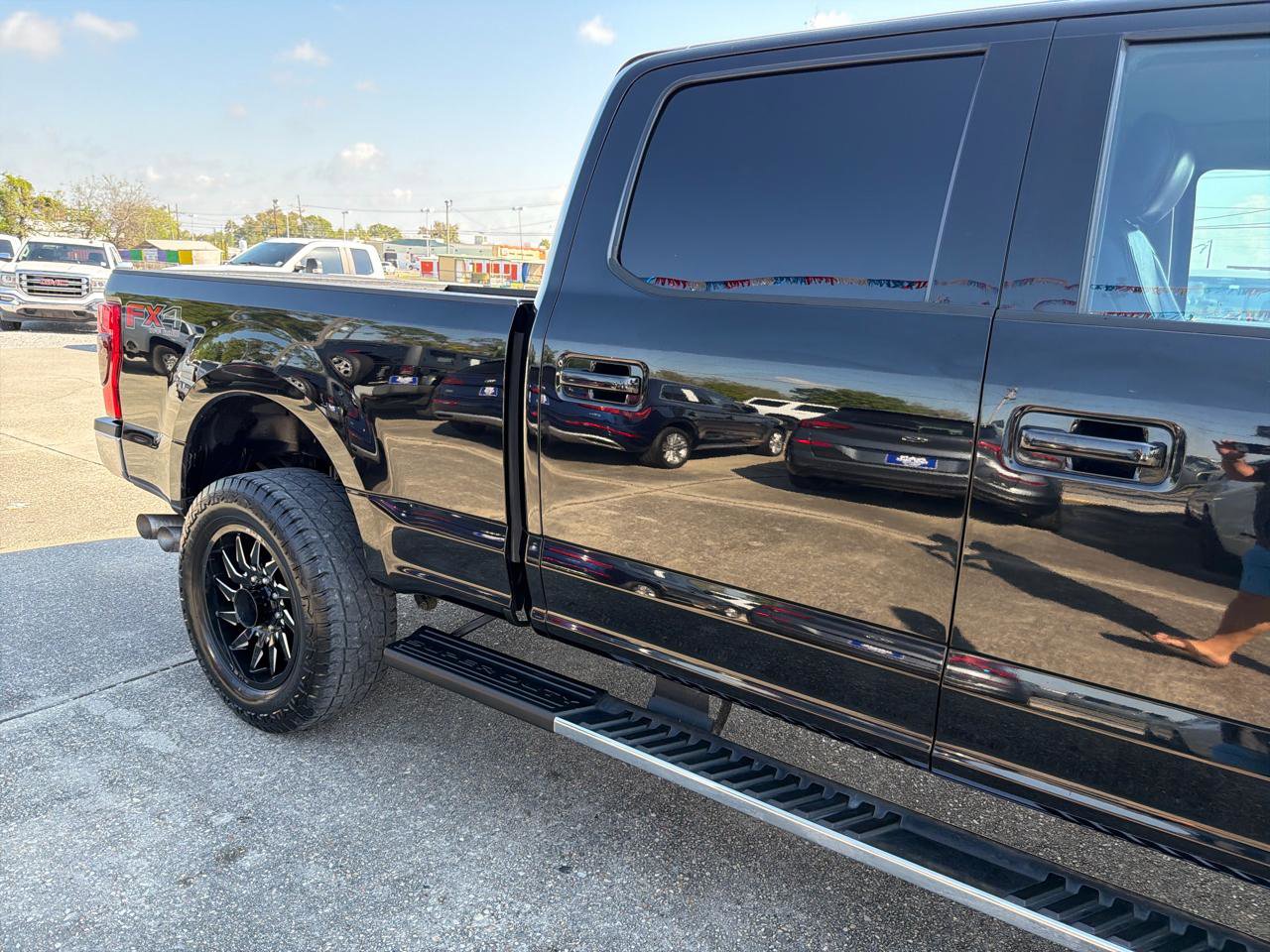 Used 2021 Ford F250 Lariat w/ Lariat Value Package AWD/4WD image 9