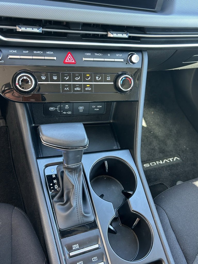 Used 2025 Hyundai Sonata SE image 14