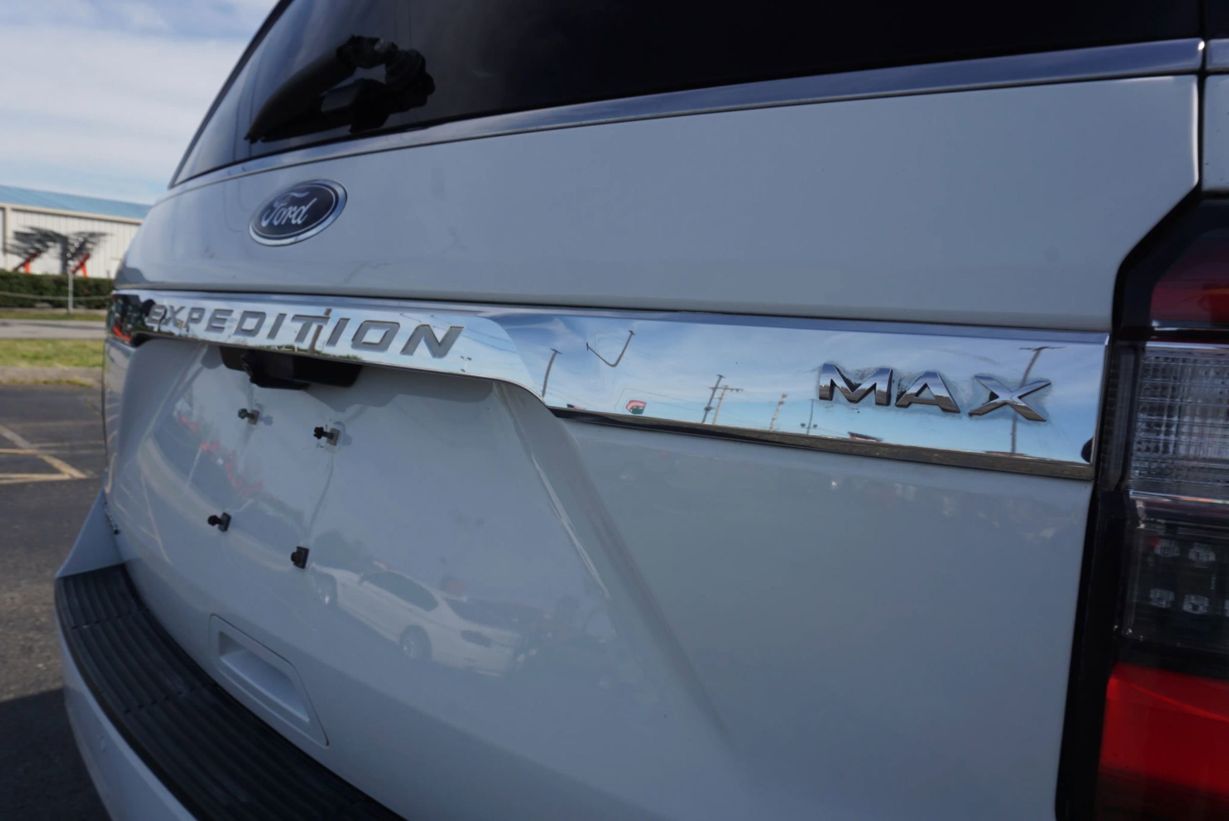 Used 2021 Ford Expedition Max Limited image 9