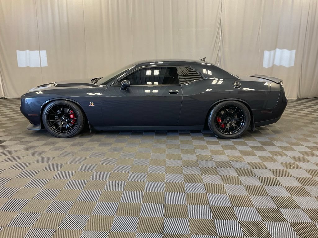 Used 2016 Dodge Challenger R/T Scat Pack w/ Leather Interior Group RWD image 13