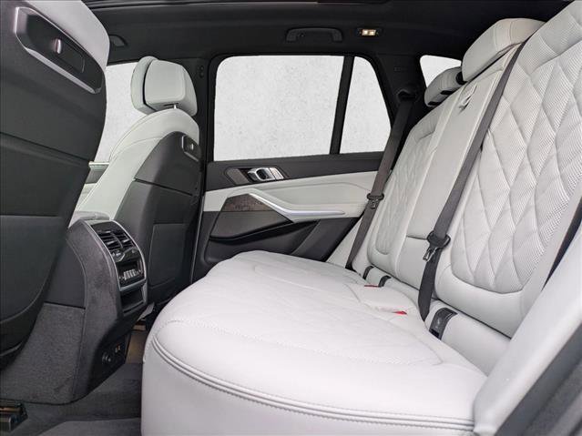 New 2026 BMW X5 xDrive50e w/ M Sport Package image 17