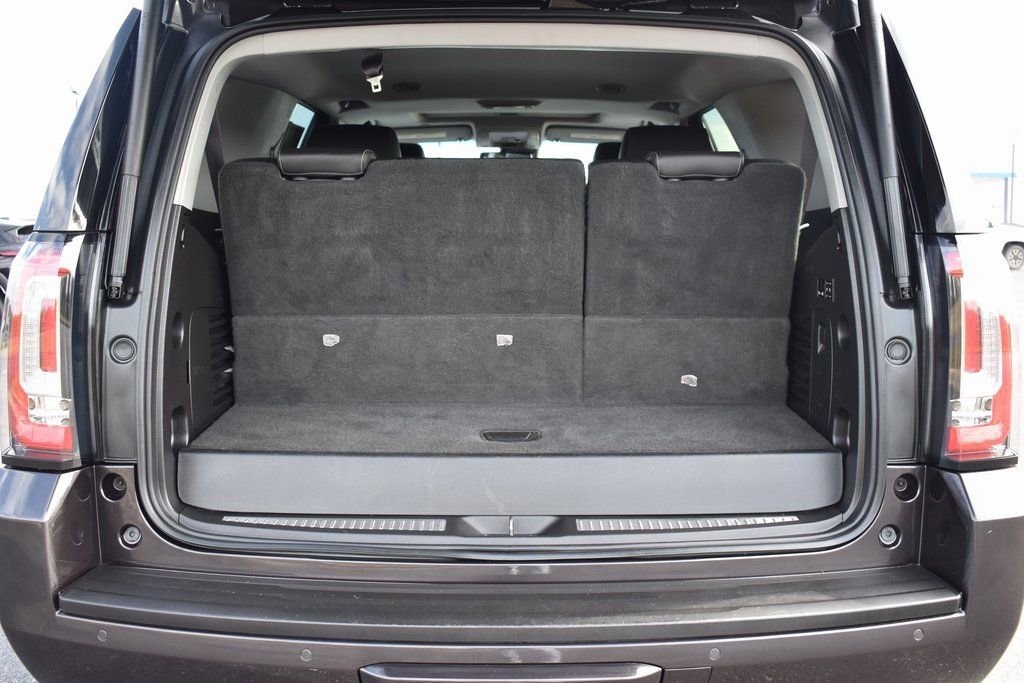 Used 2015 GMC Yukon SLT w/ HD Trailering Package image 6