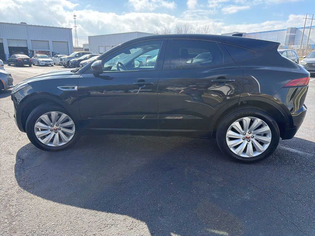 Used 2018 Jaguar E-PACE SE image 6