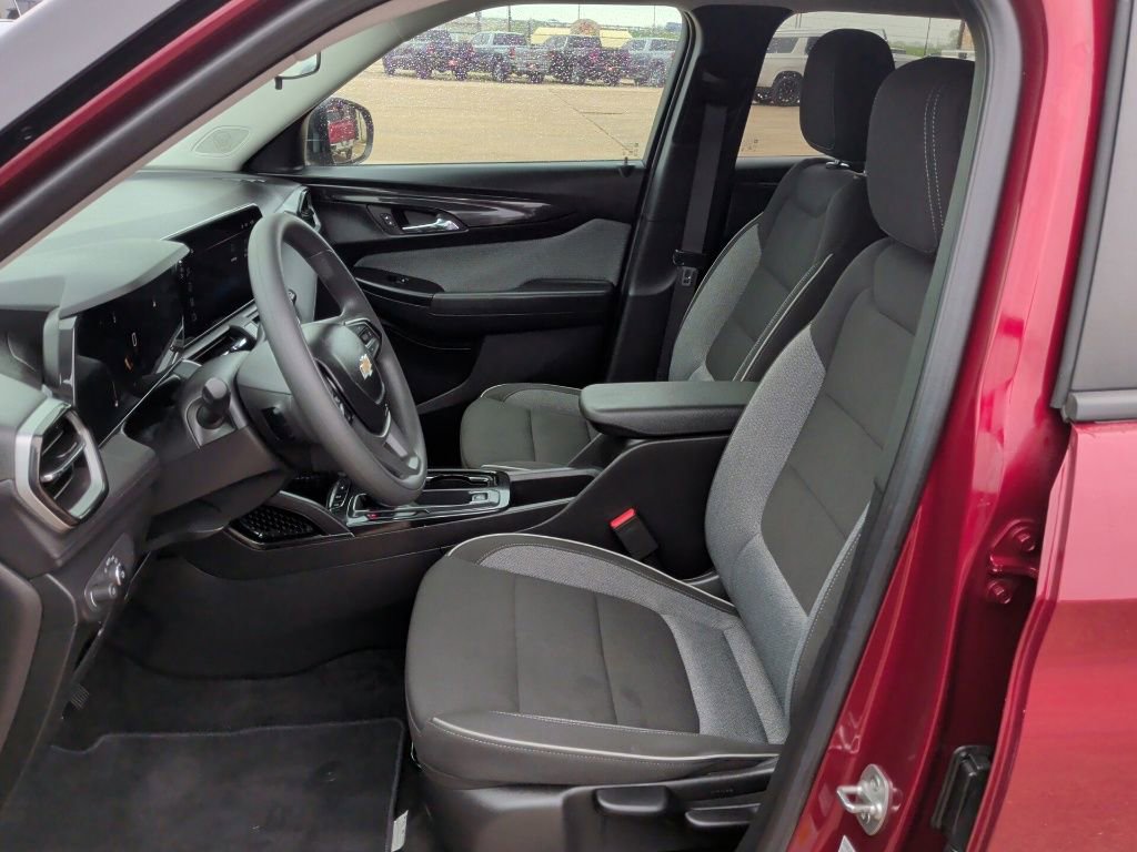 Used 2024 Chevrolet TrailBlazer LS w/ LS Convenience Package image 12