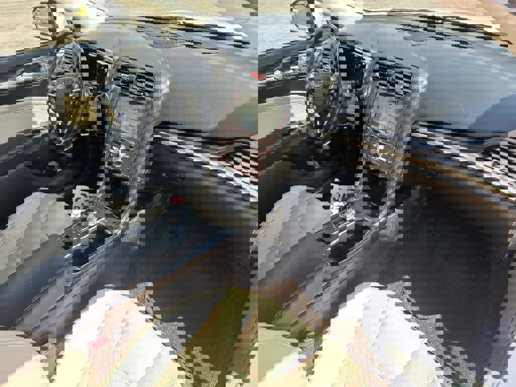 Used 2018 Ford Fusion Titanium image 20