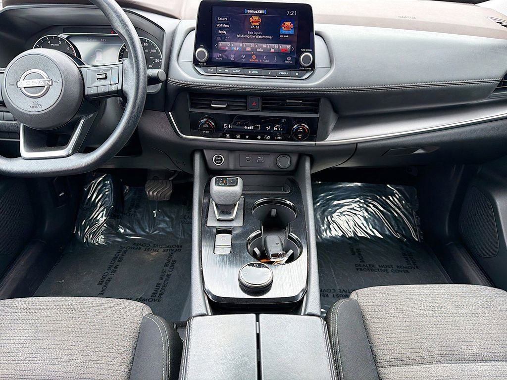 Used 2023 Nissan Rogue SV AWD/4WD image 18
