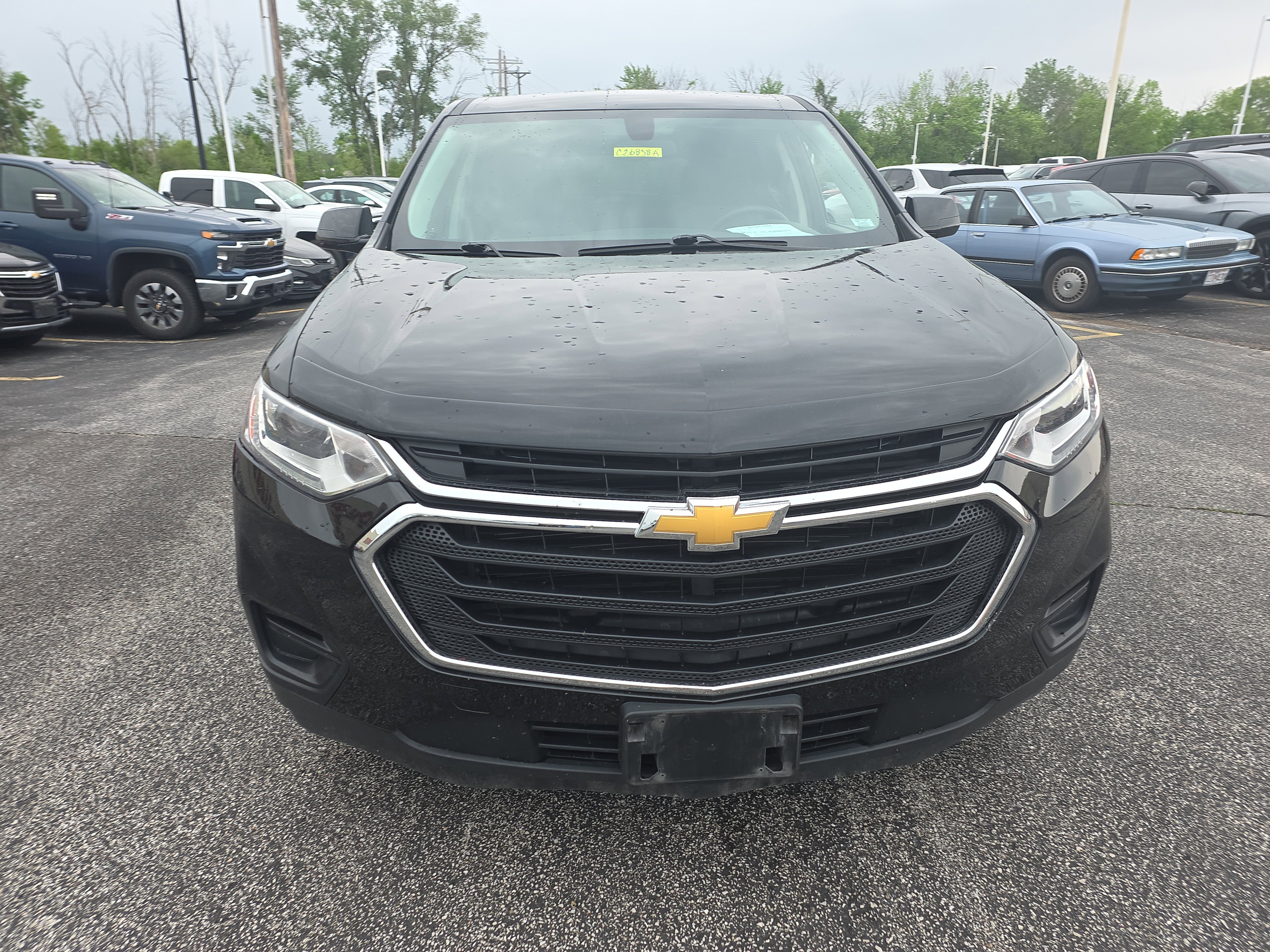 Used 2019 Chevrolet Traverse LS w/ LPO, Floor Liner Package FWD image 8
