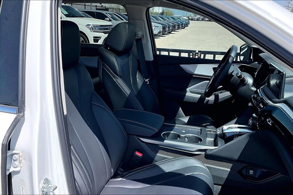 Certified 2026 Acura MDX w/ Technology Package image 10