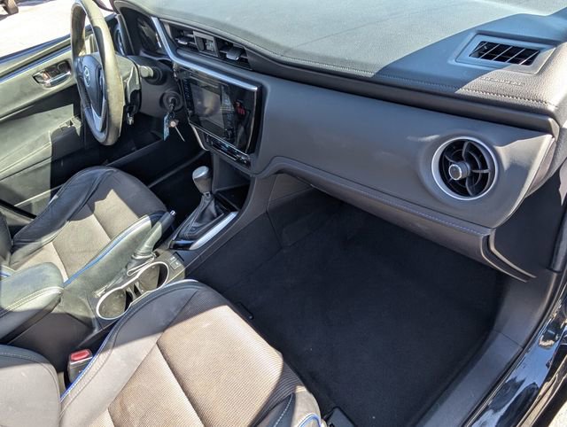 Used 2018 Toyota Corolla SE image 12