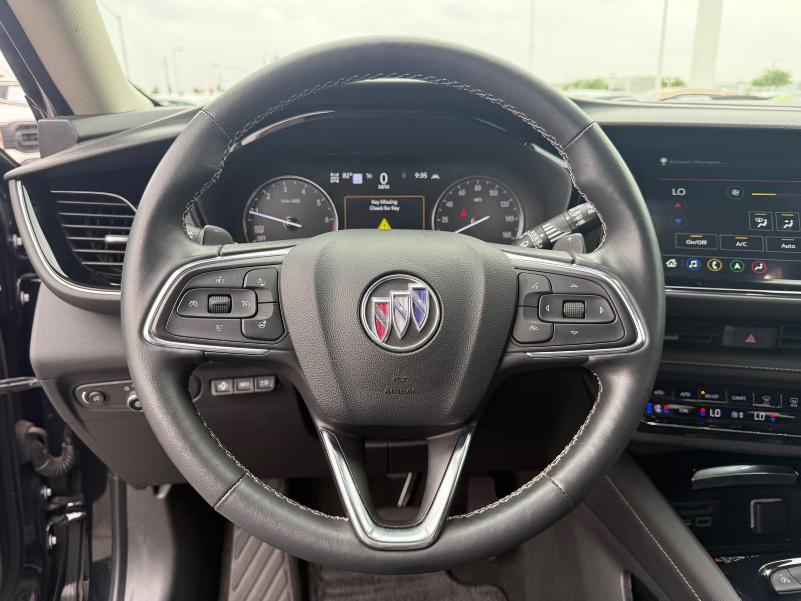 Used 2023 Buick Envision Avenir image 13