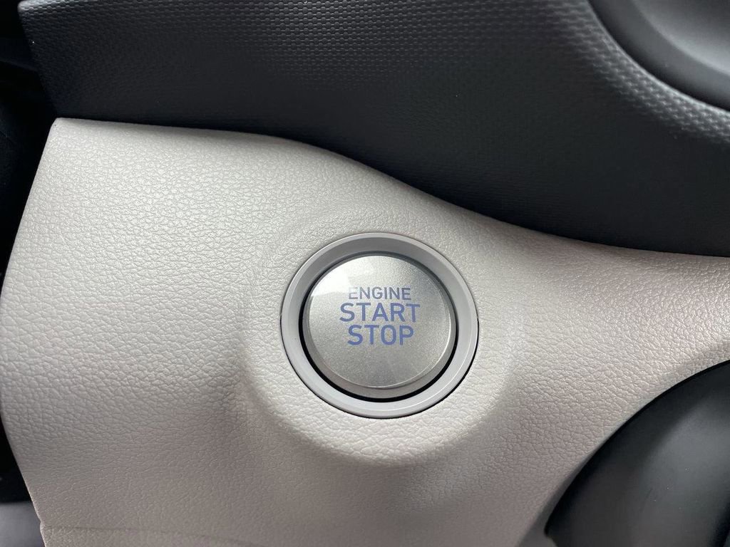 New 2026 Hyundai Venue SEL image 36