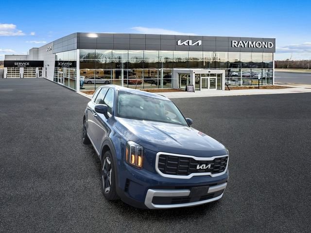 Certified 2024 Kia Telluride S w/ S Sunroof Package AWD/4WD image 10
