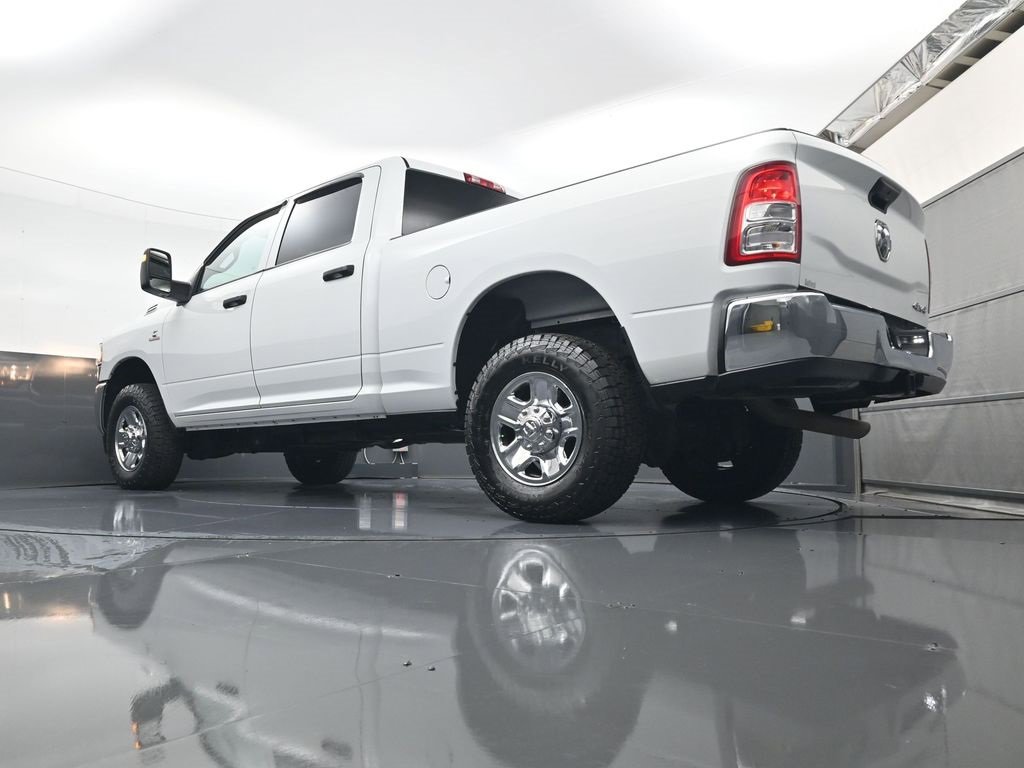 Used 2024 RAM 3500 Tradesman w/ Chrome Appearance Group image 21