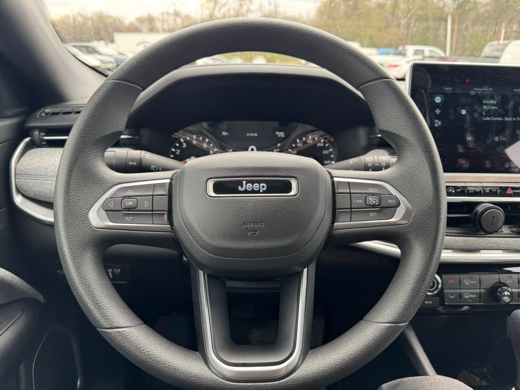 Used 2023 Jeep Compass Sport image 16