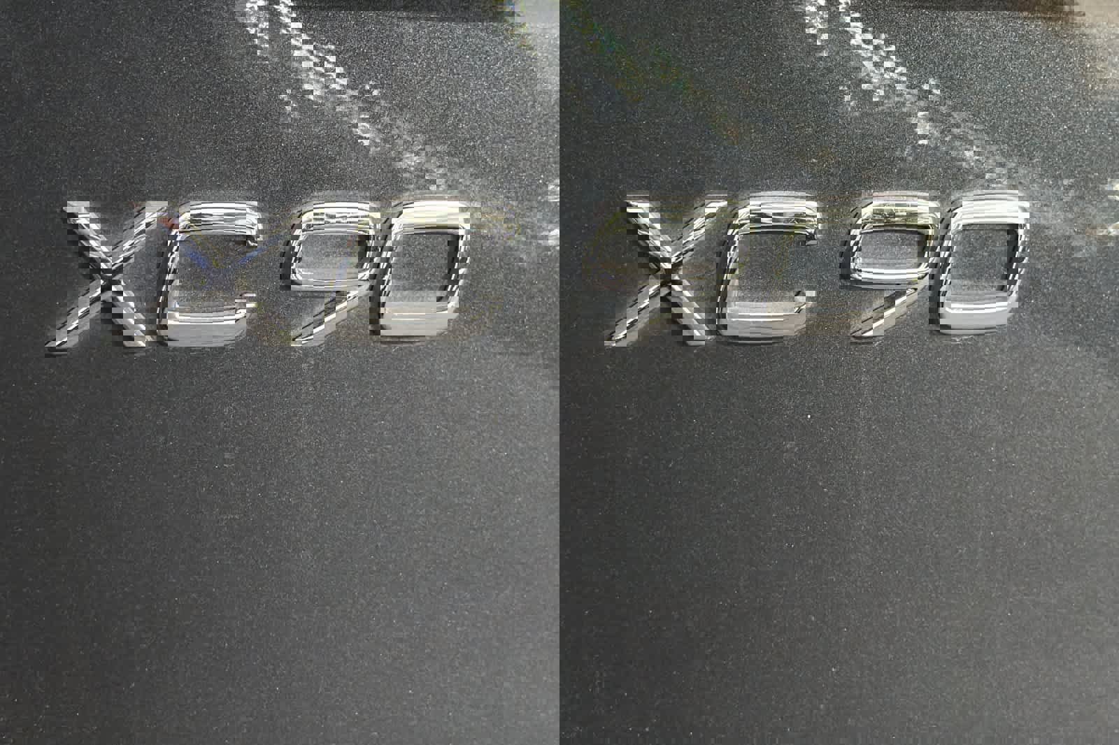 Used 2022 Volvo XC90 T5 Momentum w/ Protection Package image 12