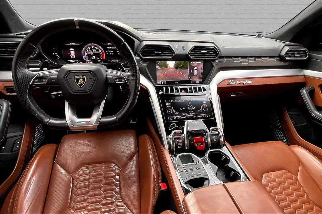 Used 2019 Lamborghini Urus AWD/4WD image 7