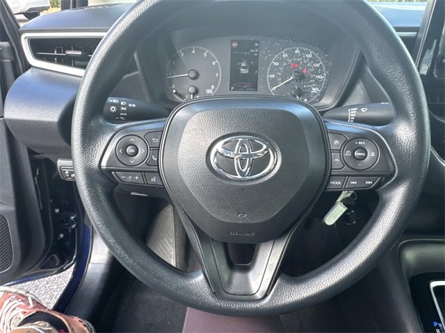 Used 2025 Toyota Corolla LE image 25