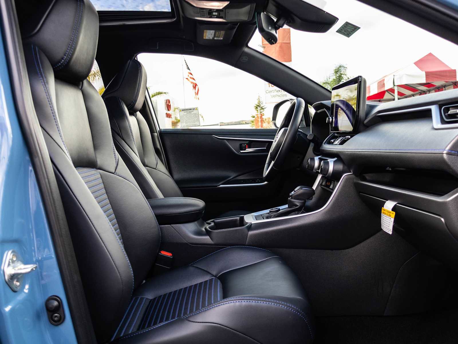 Used 2025 Toyota RAV4 XSE image 19