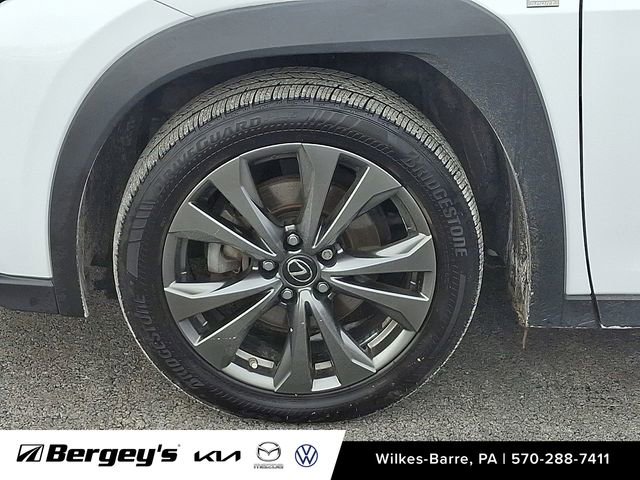 Used 2021 Lexus UX 250h F Sport w/ F Sport Premium Package image 10