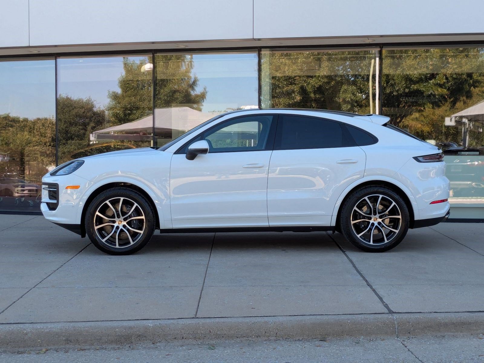 New 2026 Porsche Cayenne Coupe image 2
