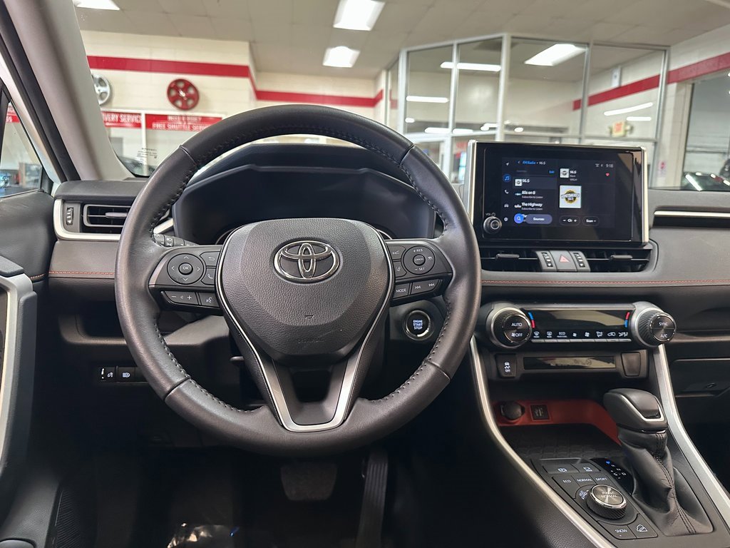 Used 2024 Toyota RAV4 Adventure image 15